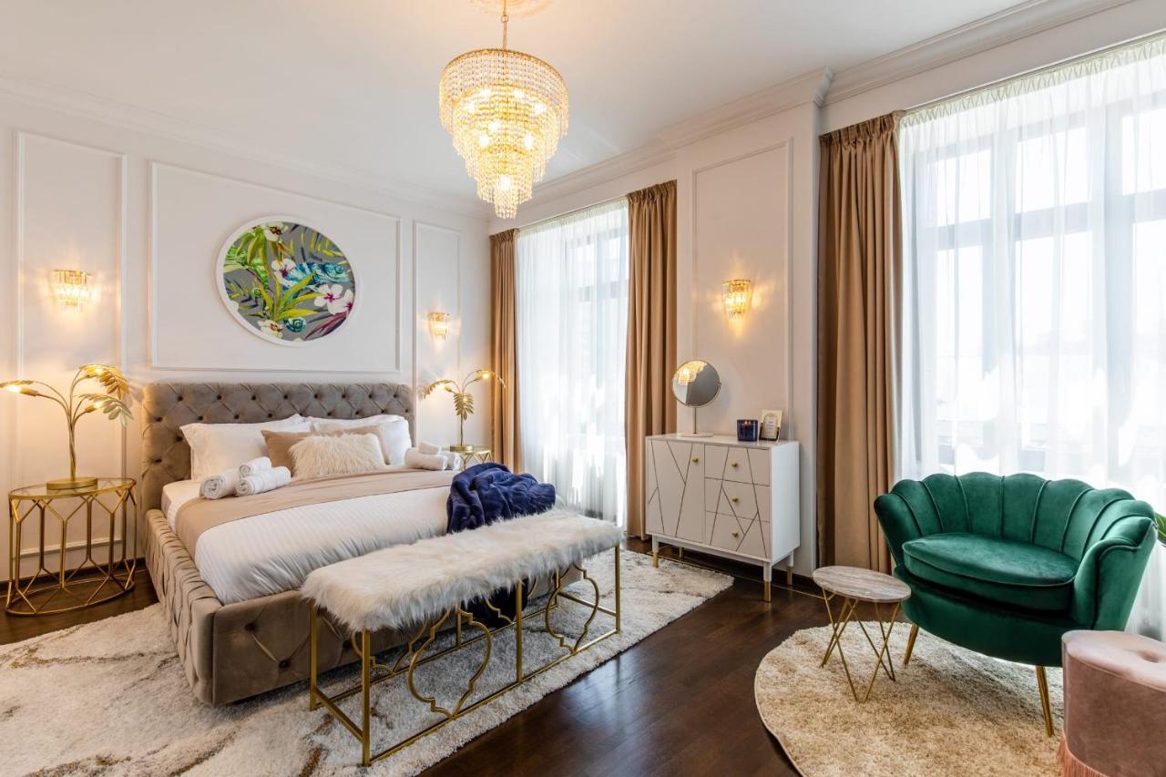 Holt Old Town One Bedroom Apartments Bucarest Extérieur photo